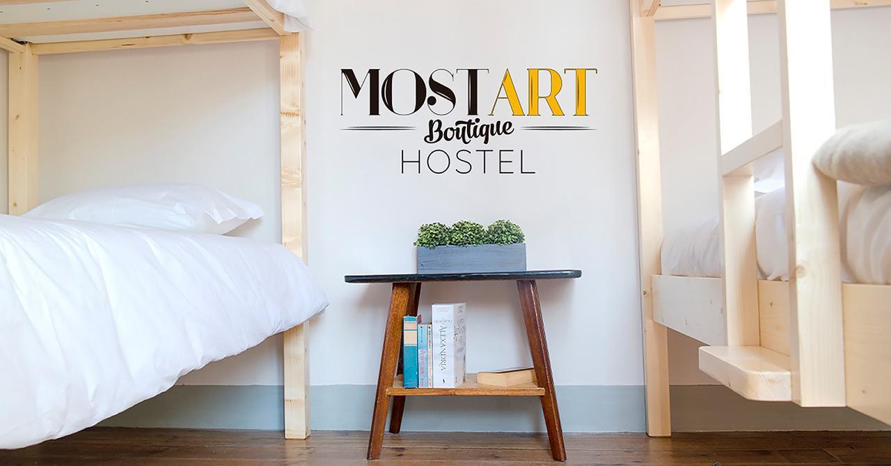 Single Bed Mixed Dormitory Room