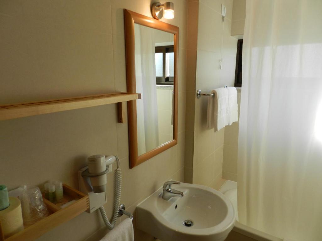 Quarto Duplo com Cama Extra