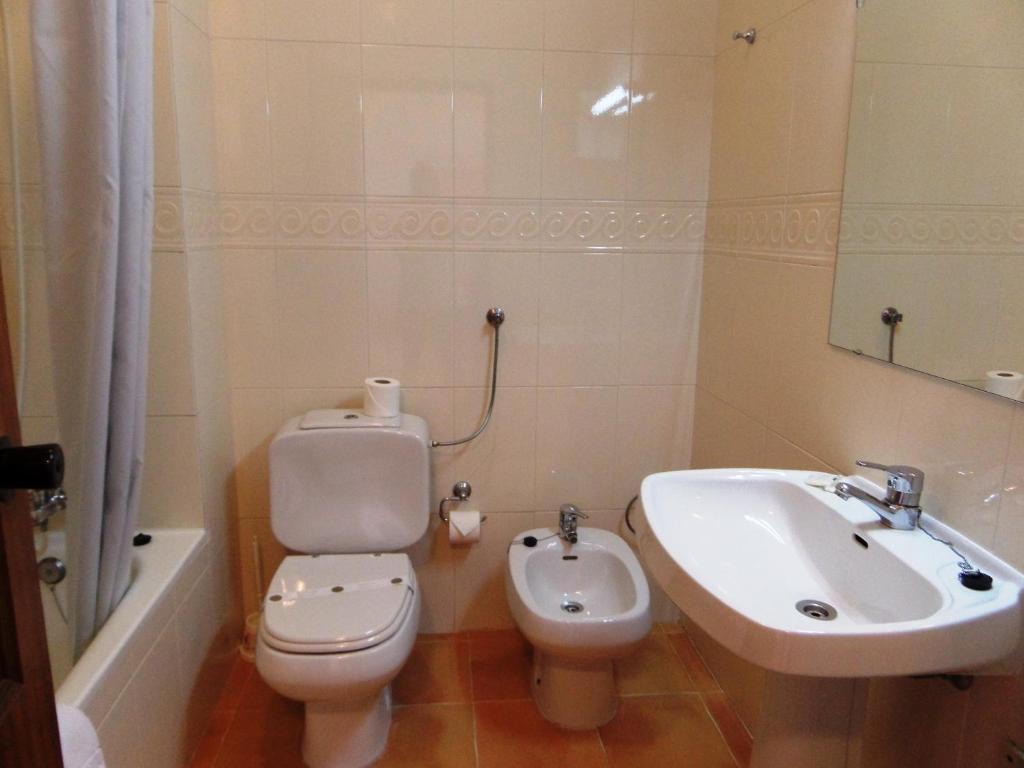 One-Bedroom Apartment with Balcony (4 Adults)