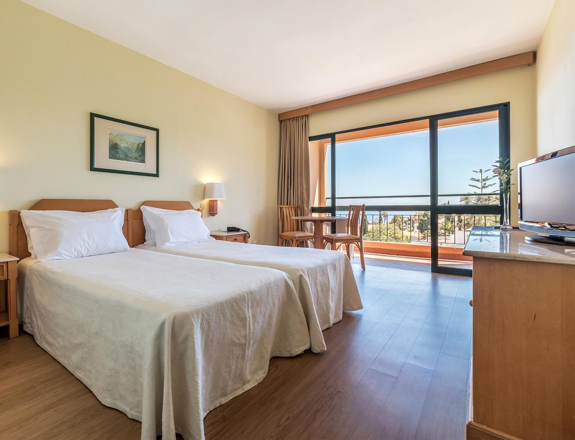 Double or Twin Room Sea View