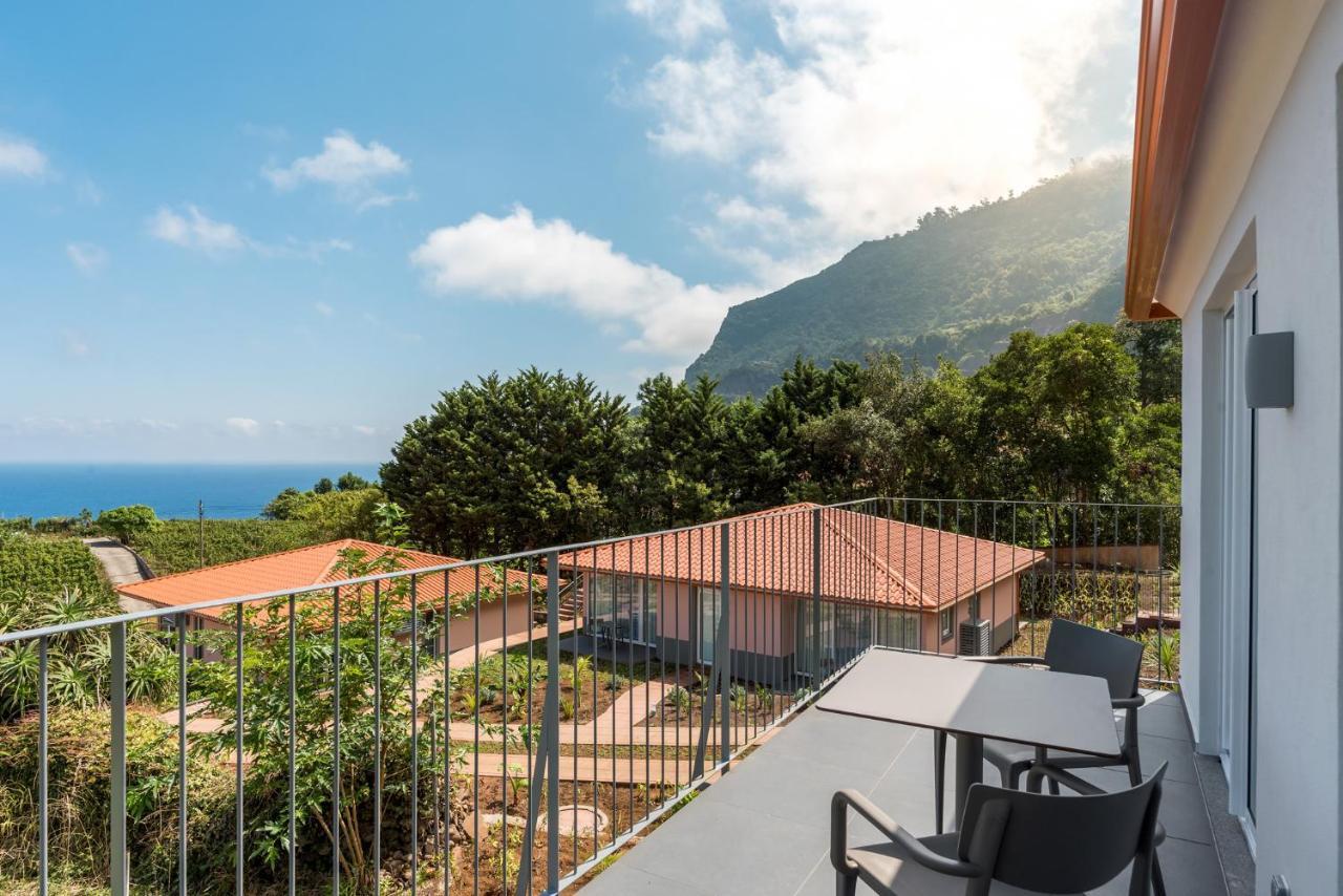 Studio Side Sea View