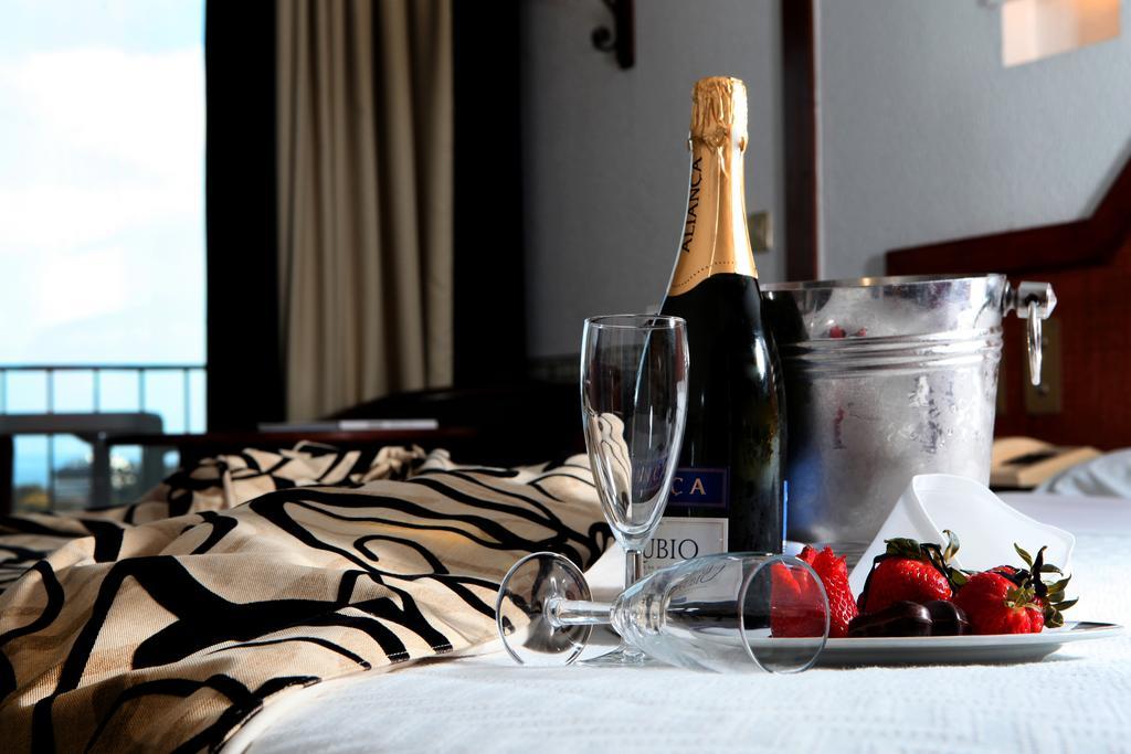 Suite com 1 Quarto e Vista Mar
