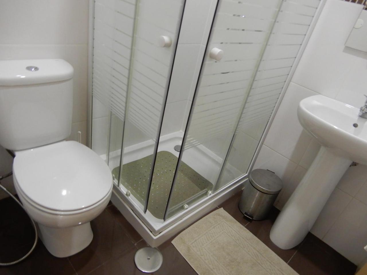 Twin Room Private Bathroom