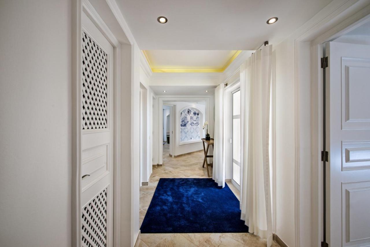 Three-Bedroom Apartment with Pool