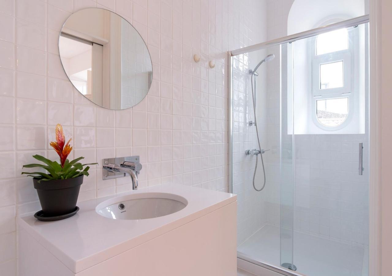 Double or Twin Room Private Bathroom