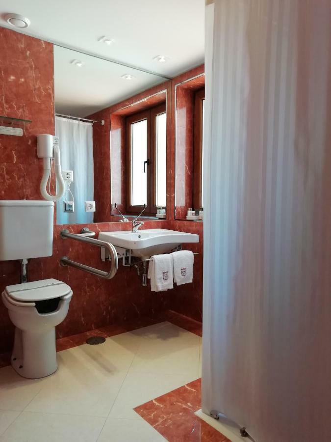 Twin Room - Disability Access