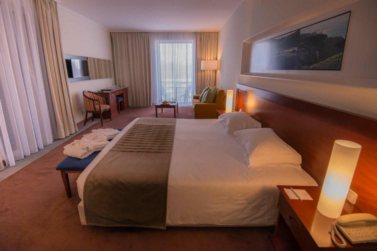 Deluxe Doppelzimmer mit Balkon und Meerblick