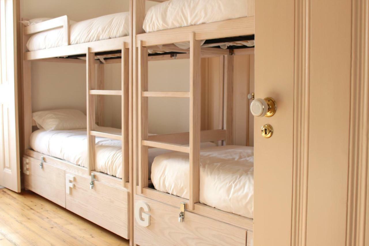 Bed 8-Bed Dormitory Room