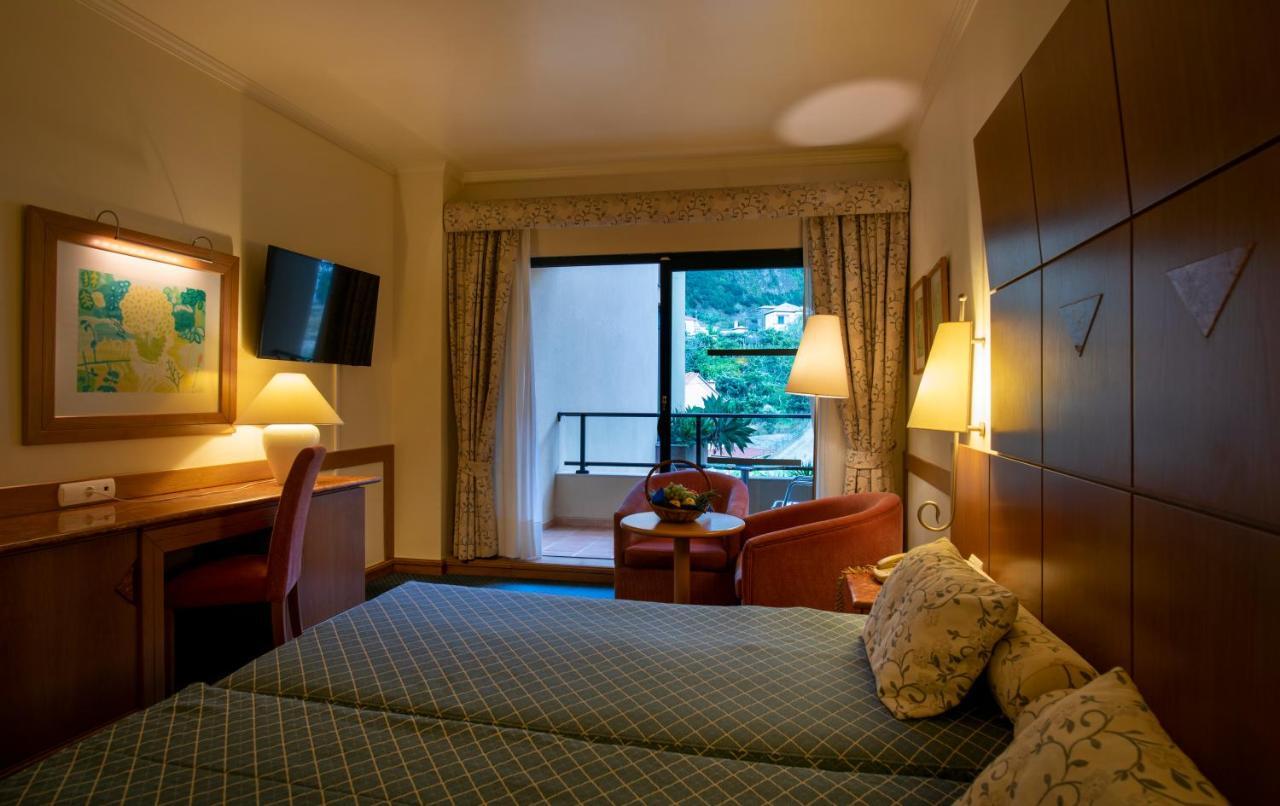 Standard Double Room Mountain View