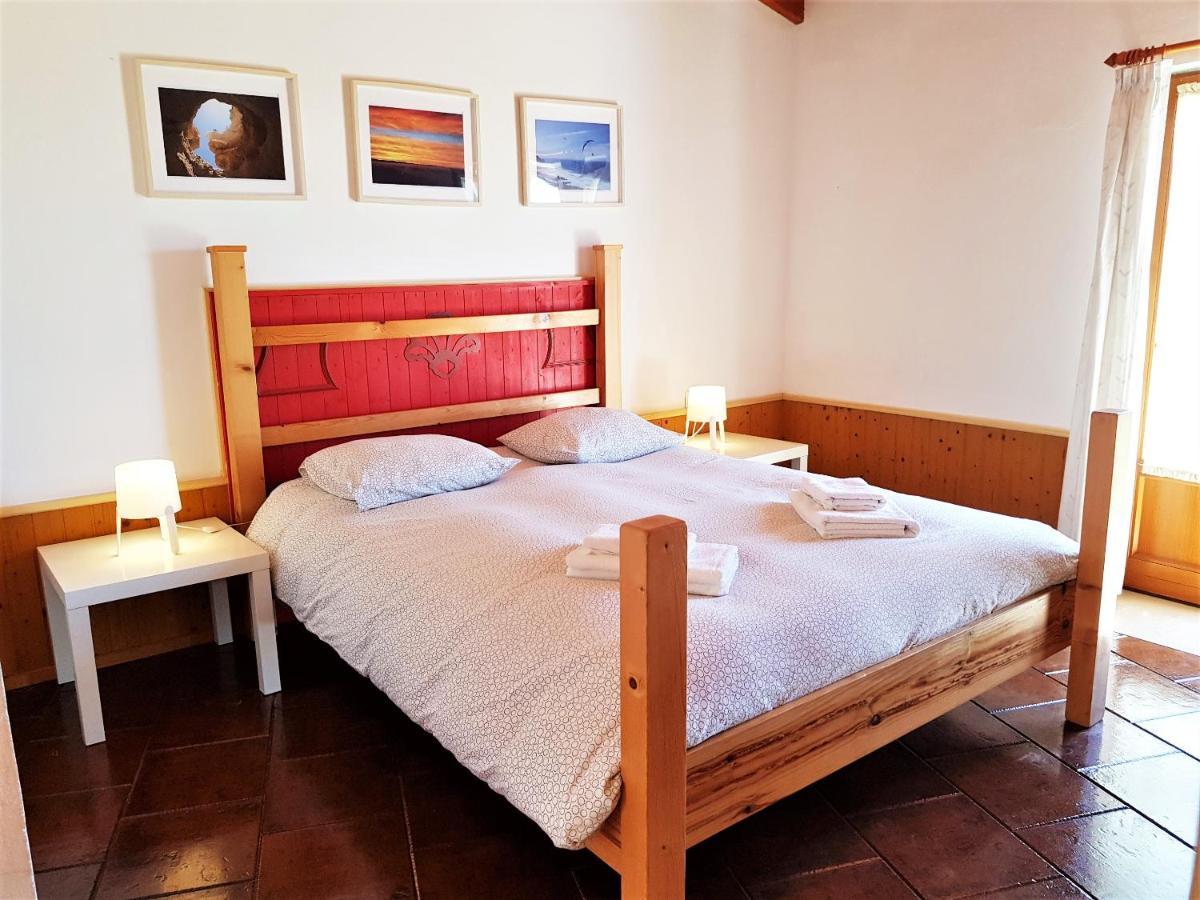 Doppelzimmer mit Balkon und Meerblick