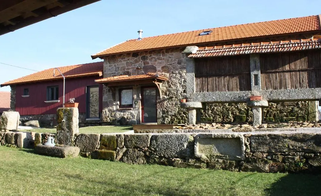 Casa Entre-Palheiros E Casa Do Canastro-1
