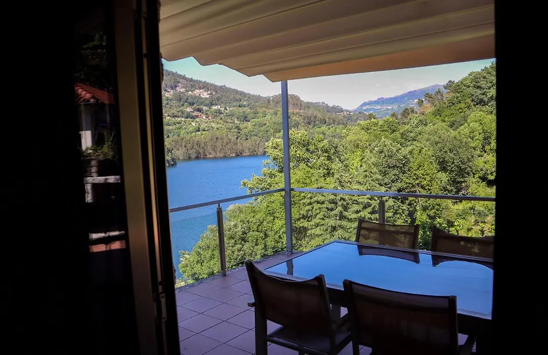 Eira House - Quinta De Fundevila-1