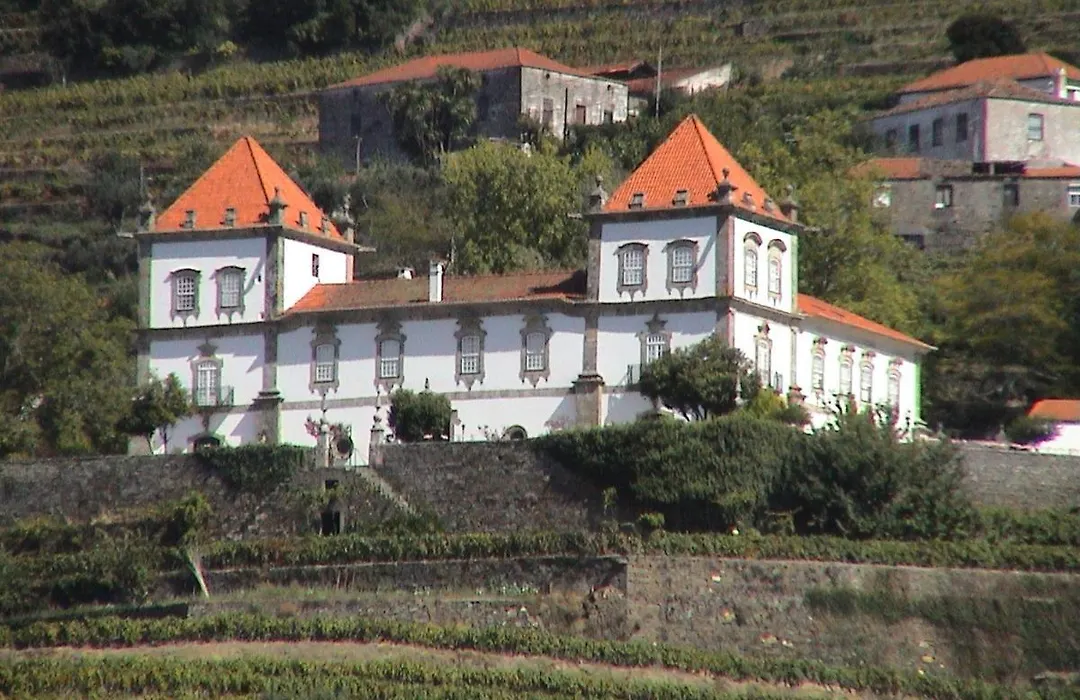 Casa Das Torres De Oliveira-1
