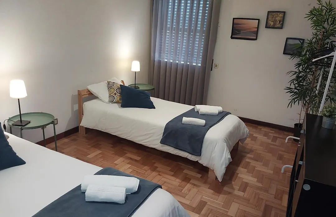 Hospedagem Casa Das Regadas-1