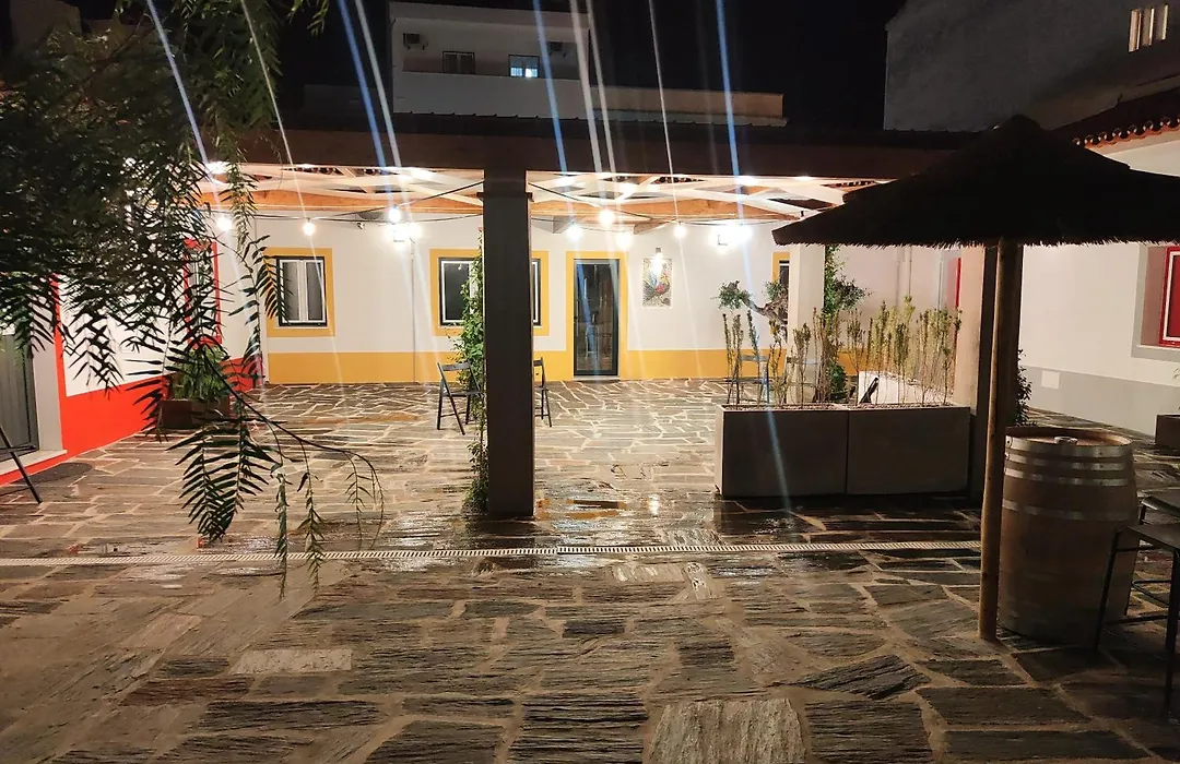 Luxury Palm Suites-1