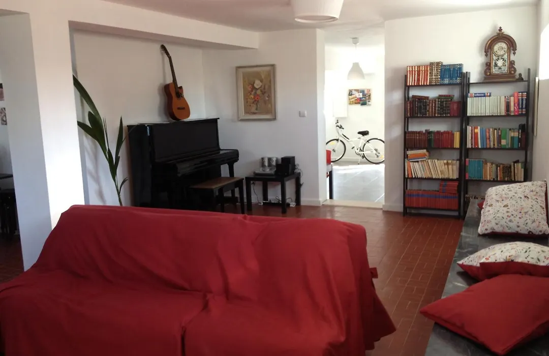 Airporto Hostel-1