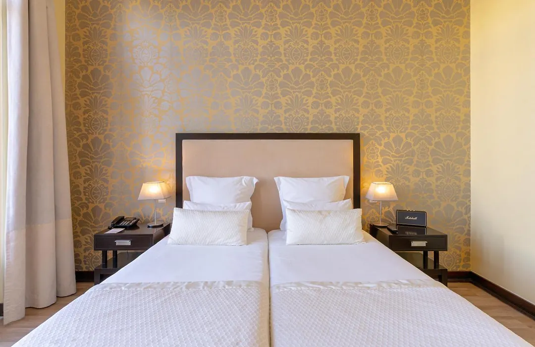 Hotel Inglaterra - Charme & Boutique-1