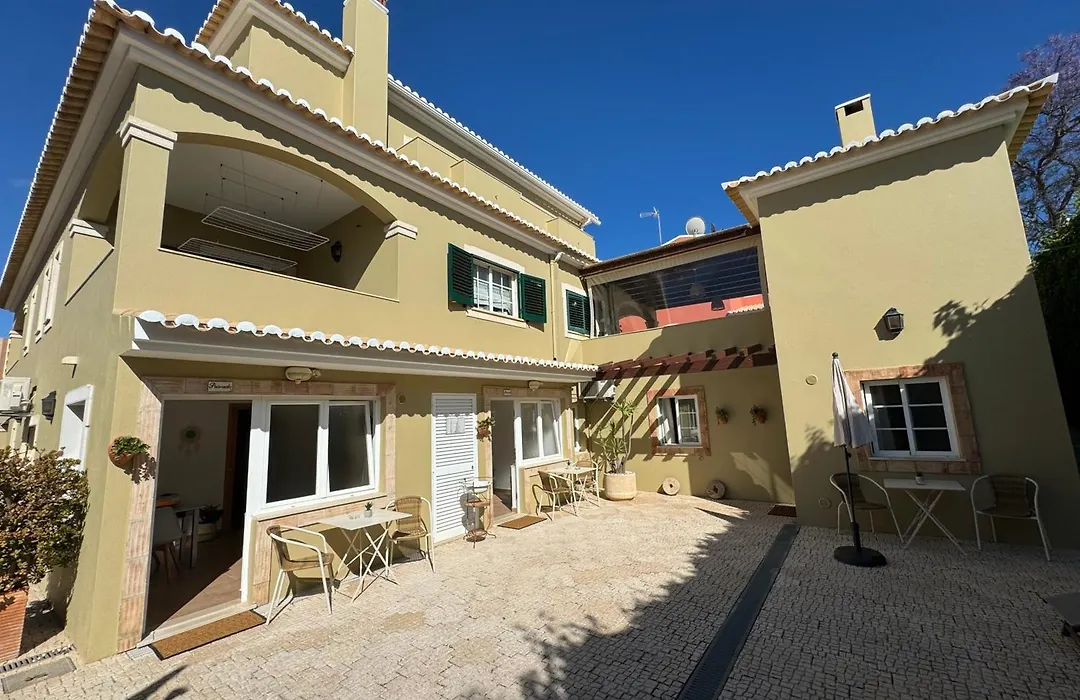 Happy Silva Guesthouse-1