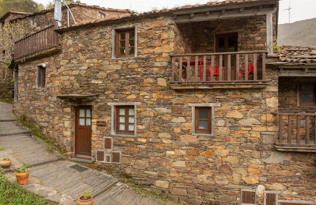 Cerdeira - Home For Creativity-1
