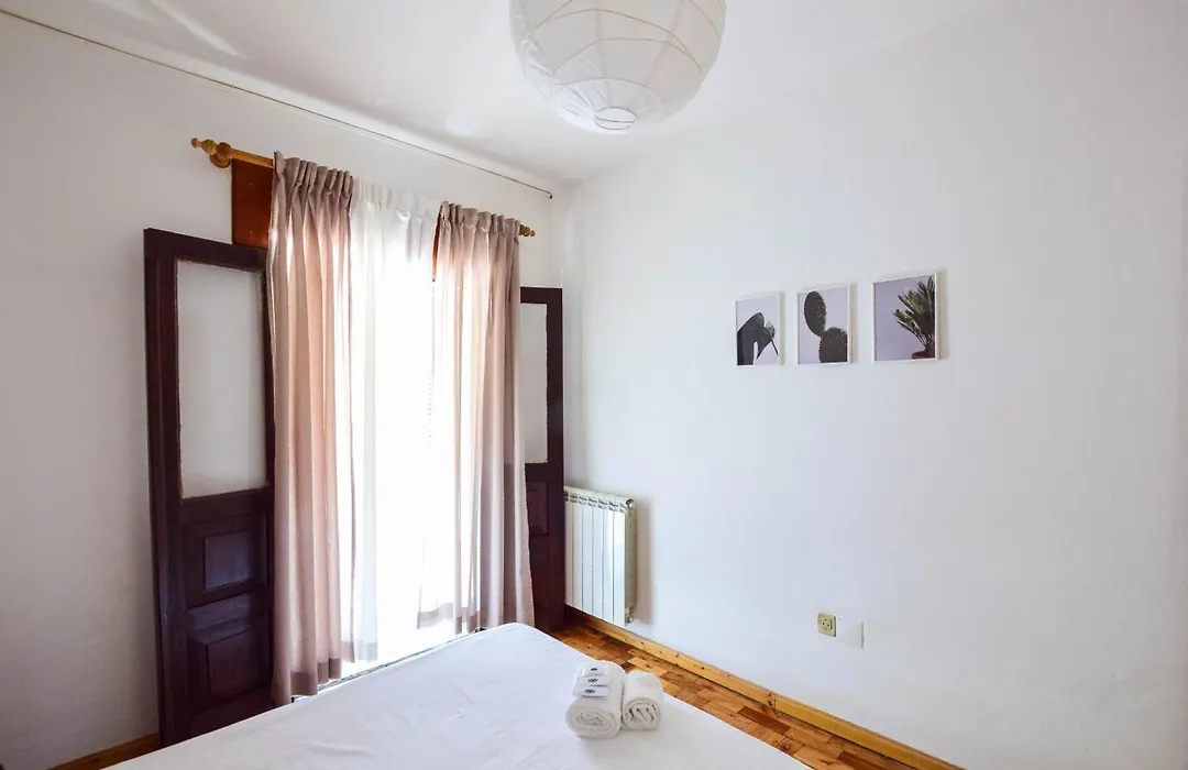 Nations Geres - Bed & Breakfast-1