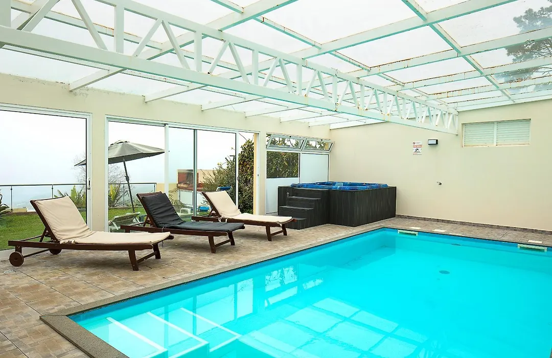 Casa Da Relva Com Piscina Aquecida Interna-1