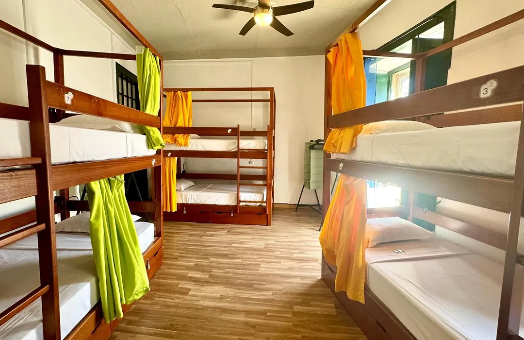 Algarve Hostel-1