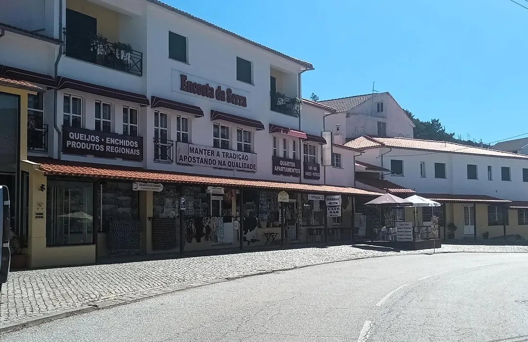 Encosta Da Serra-1