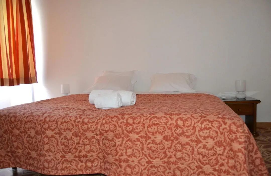 Casa Almirante Reis - Perfect Location & Rooftop-1