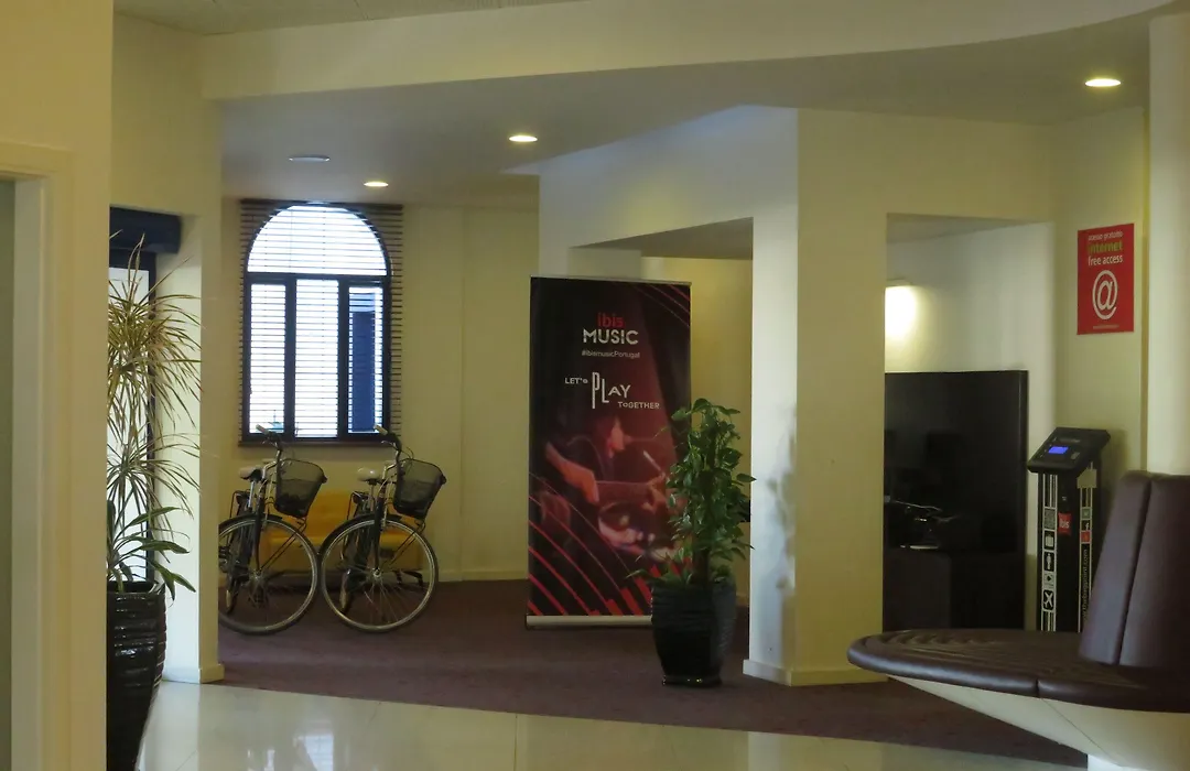 Hotel Ibis Faro Algarve-1