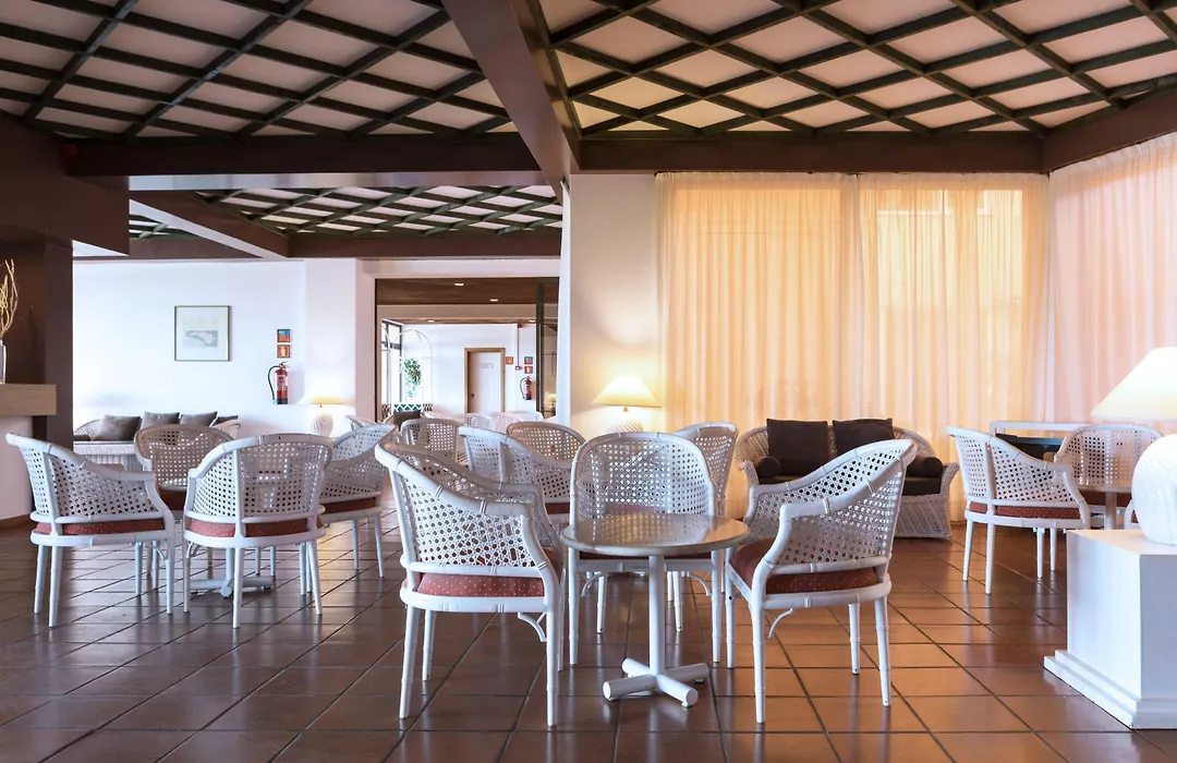 Meia Praia Lagos - Beach Club Apartments-1
