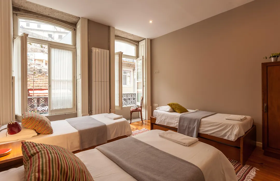 Being Porto Hostel-1