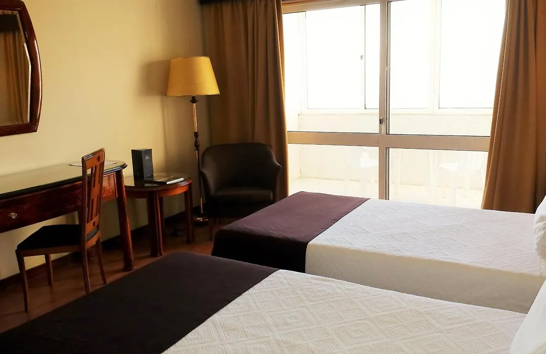 Golden Tulip Porto Gaia-1