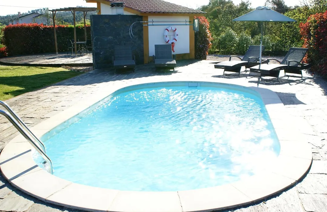Casa Da Eira Em Dornes - Casa De Campo Familiar Com Piscina-1