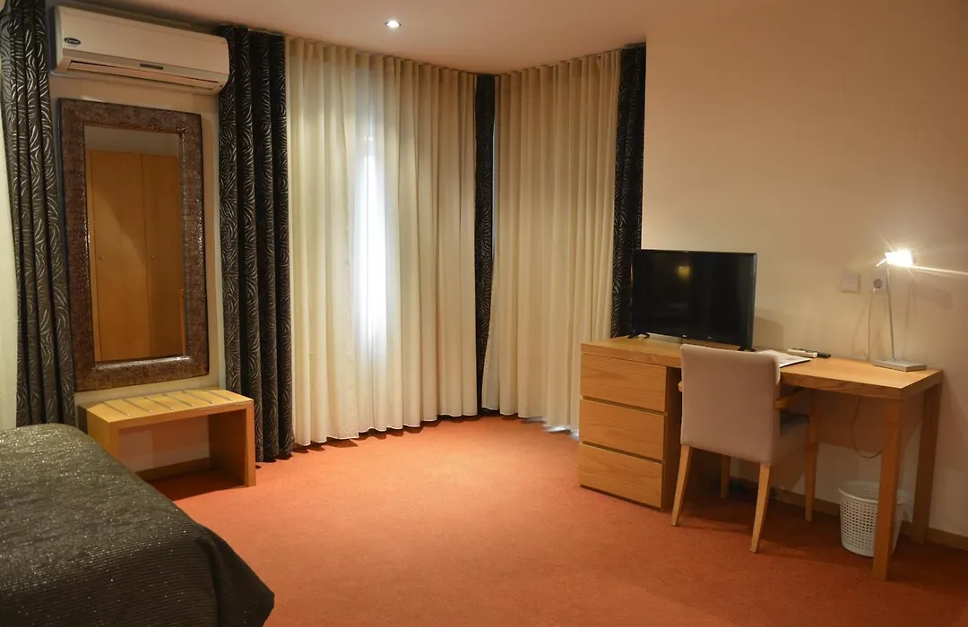 Paredes Hotel Apartamento-1