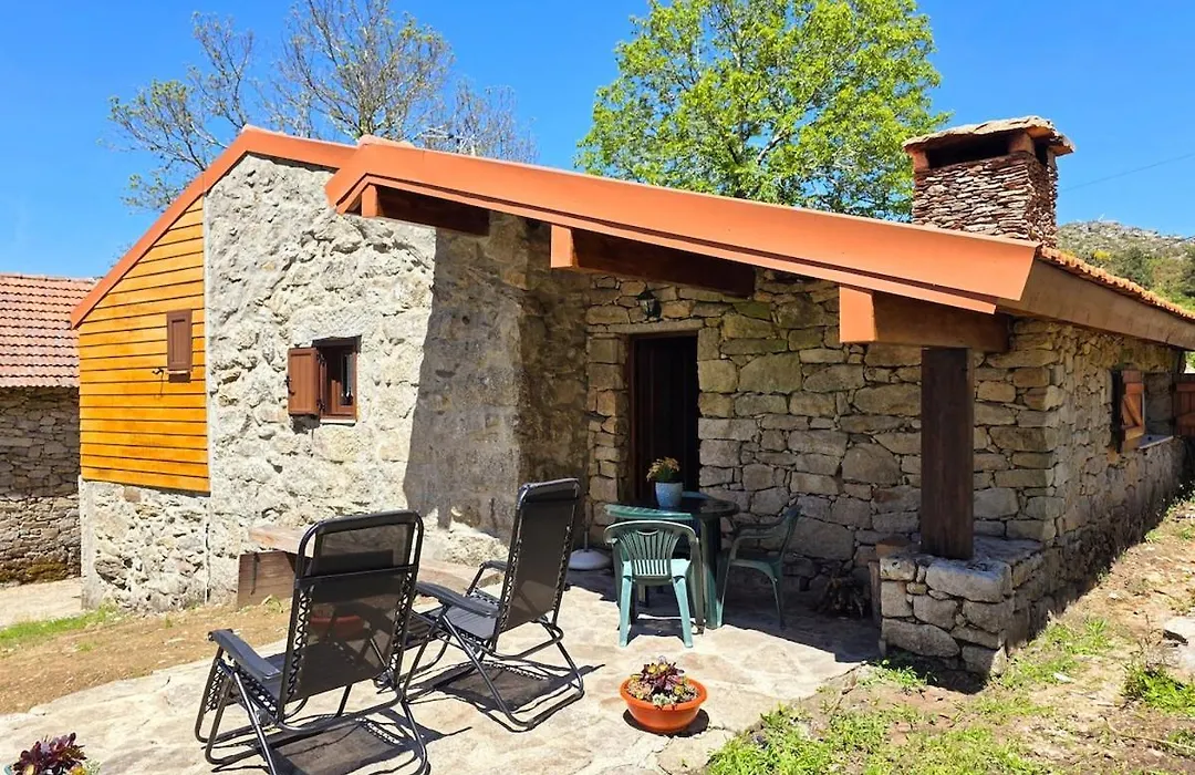 Casa Da Covinha - Branda Da Aveleira-1