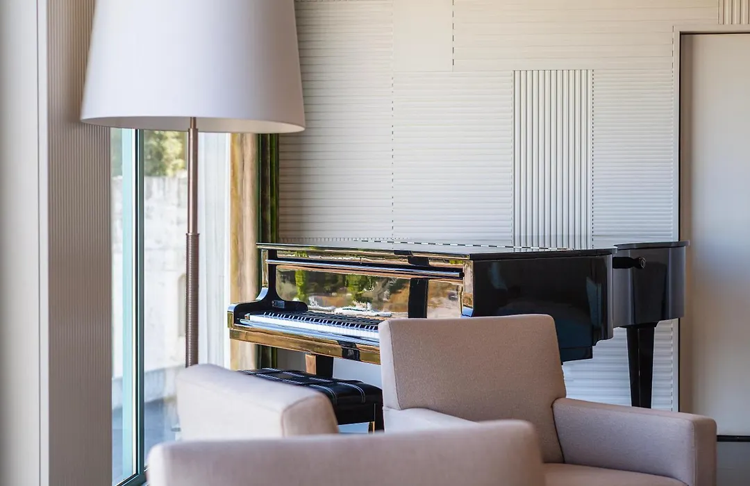 Hotel De Guimaraes Business & Spa-1