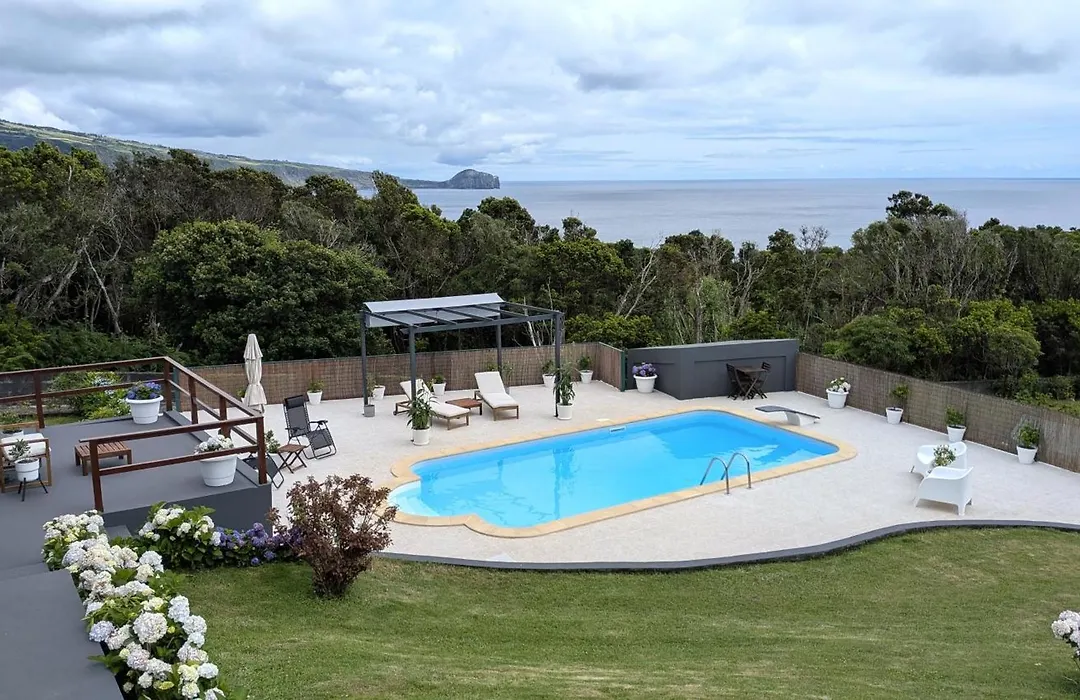 Villa Capelinhos-1