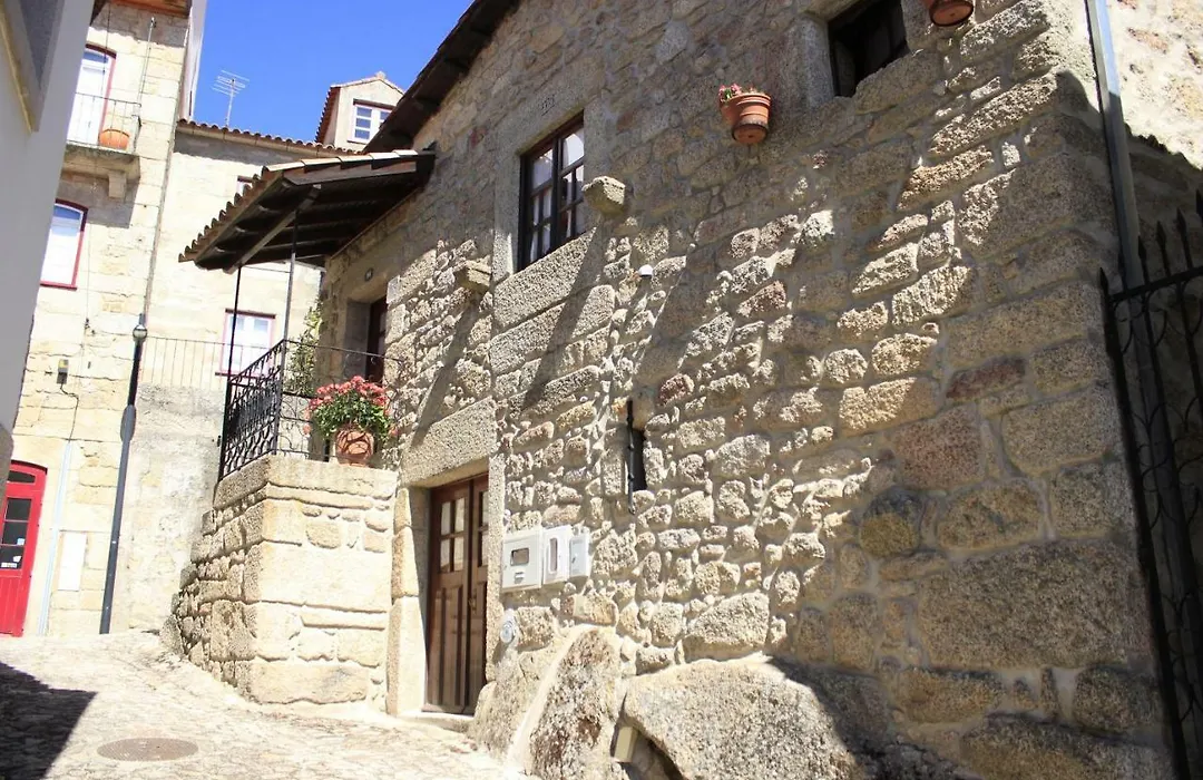 Casa Do Balcao-1