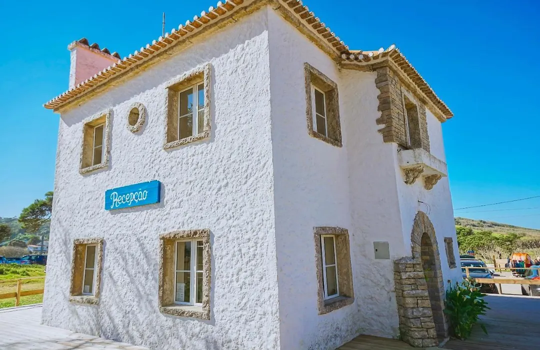 Oasis Backpackers Hostel Sintra Surf-1