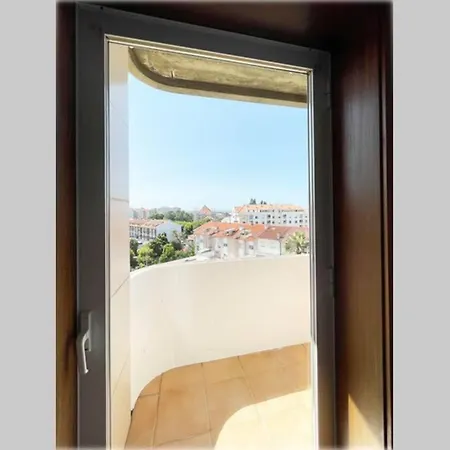 Yellow House Aveiro Smart Tv And Garage-2