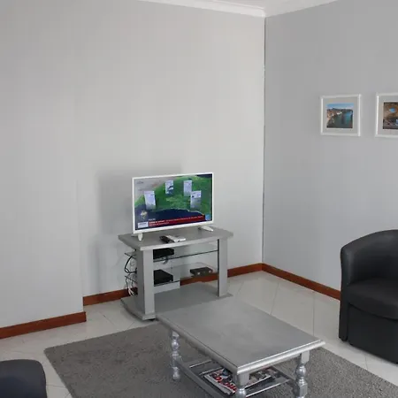 Apartamento Urb. Vila Nova, Lote 5-3