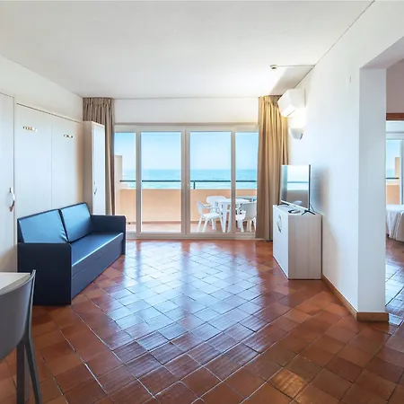 Meia Praia Lagos - Beach Club Apartments-2