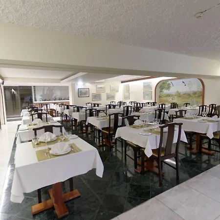 Hotel Carvoeiro Plaza-3