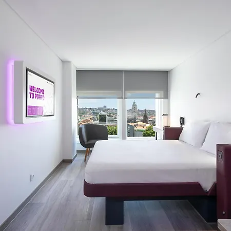 Yotel Porto-3