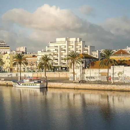 Apartamentos Torre Da Rocha Frente Ao Mar-3