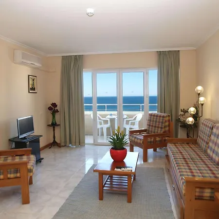 Apartamentos Jardins Da Rocha-3