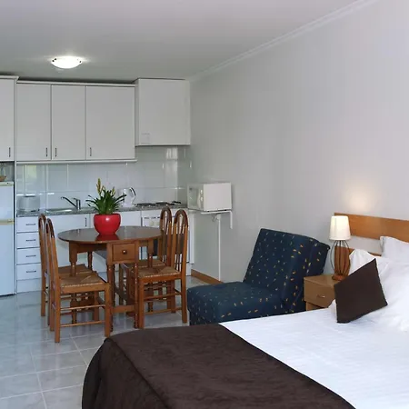 Apartamentos Jardins Da Rocha-3