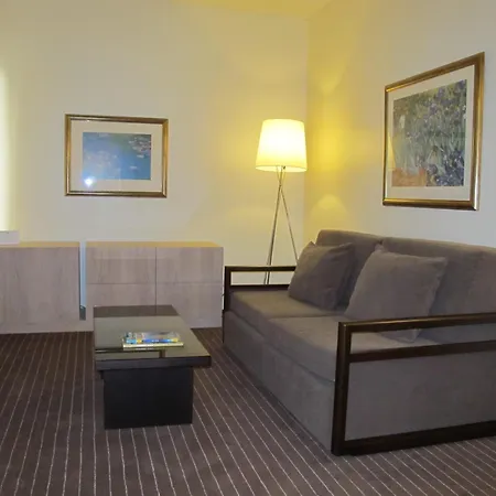 Hotel Girassol - Suite Hotel-2