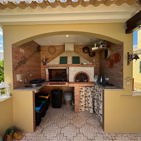 Happy Silva Guesthouse-3
