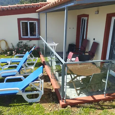 Casa Da Relva Com Piscina Aquecida Interna-3